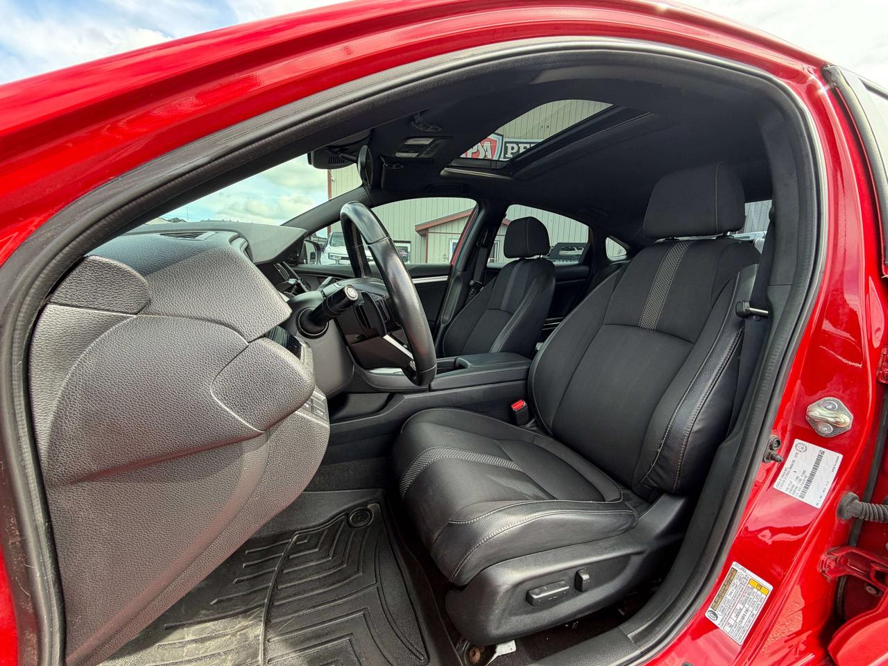 2020 Honda Civic Sport Photo