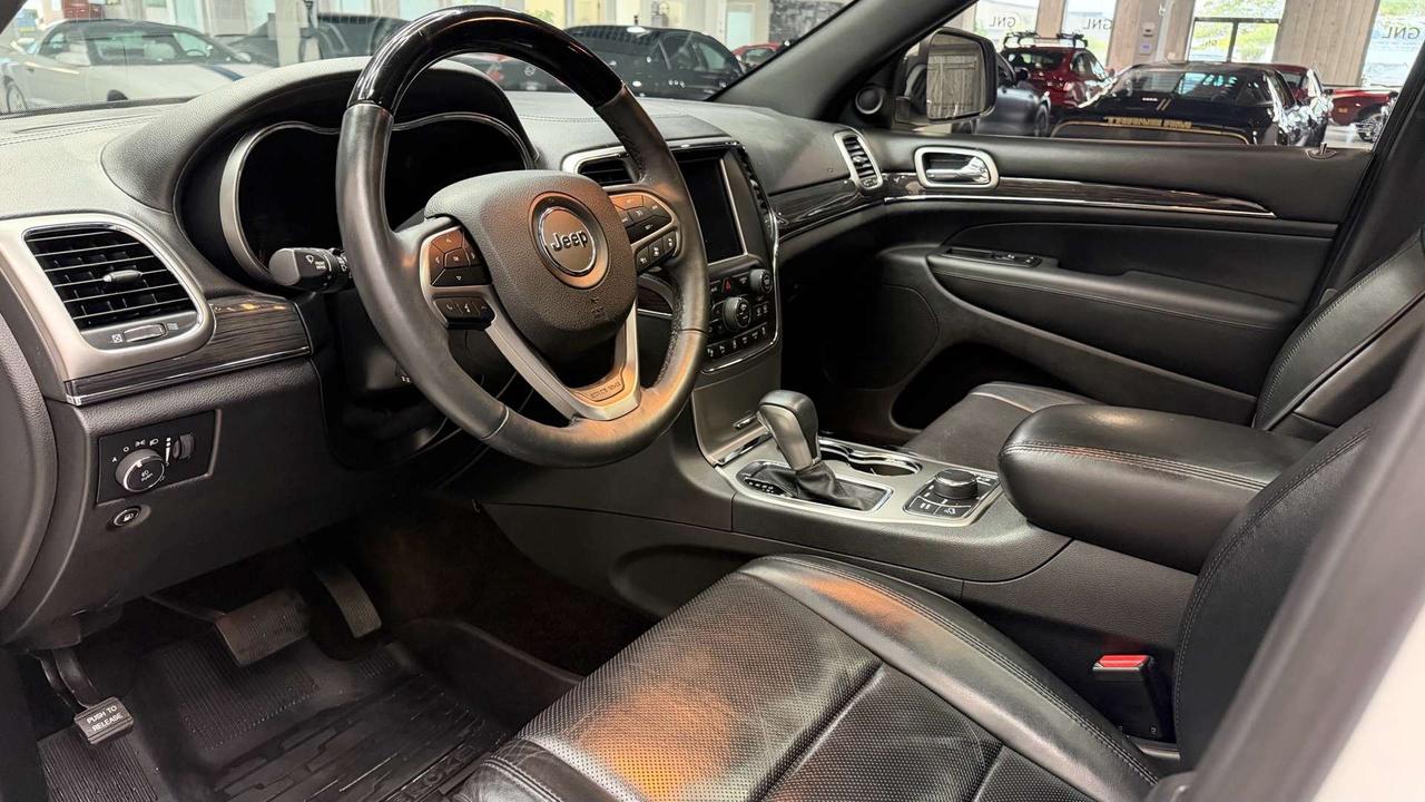 2018 Jeep Grand Cherokee OVERLAND 4x4 ECODIESEL LOW KMS ACCIDENT FREE Photo