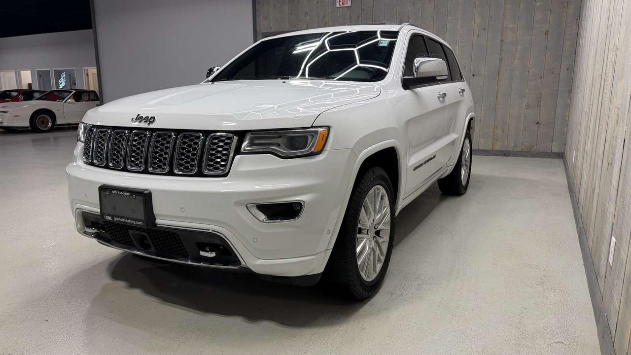 2018 Jeep Grand Cherokee OVERLAND 4x4 ECODIESEL LOW KMS ACCIDENT FREE Photo1