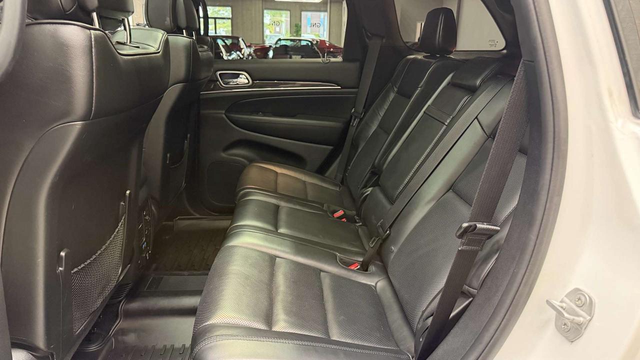 2018 Jeep Grand Cherokee OVERLAND 4x4 ECODIESEL LOW KMS ACCIDENT FREE Photo