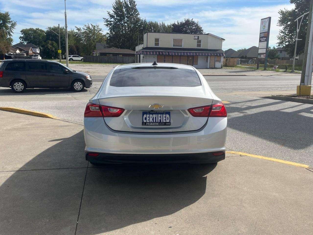 2017 Chevrolet Malibu 1LS Photo