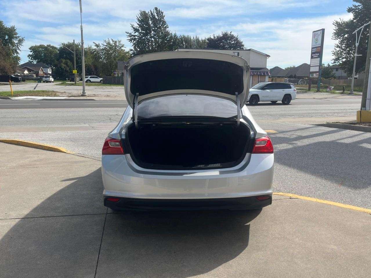 2017 Chevrolet Malibu 1LS Photo