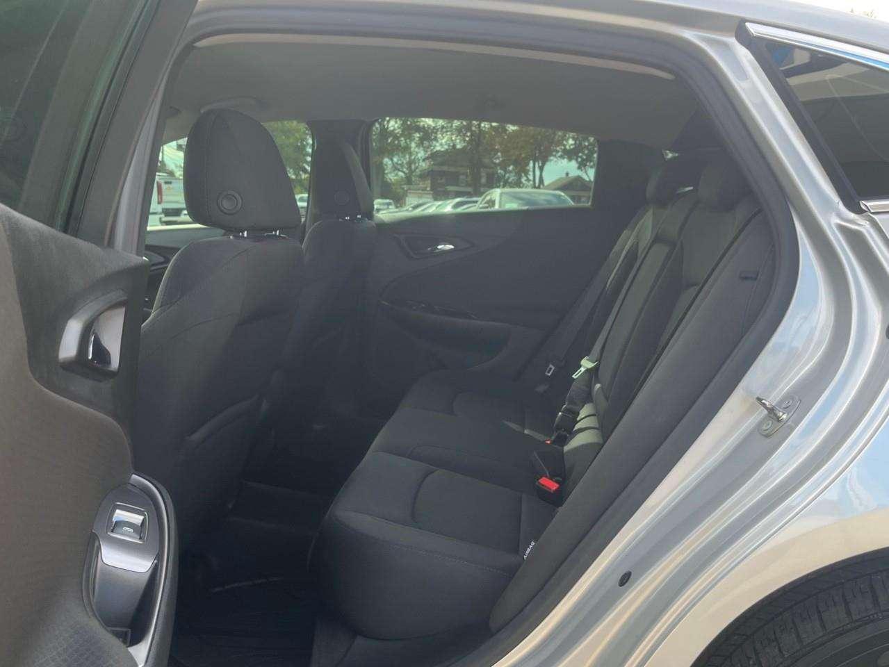 2017 Chevrolet Malibu 1LS Photo