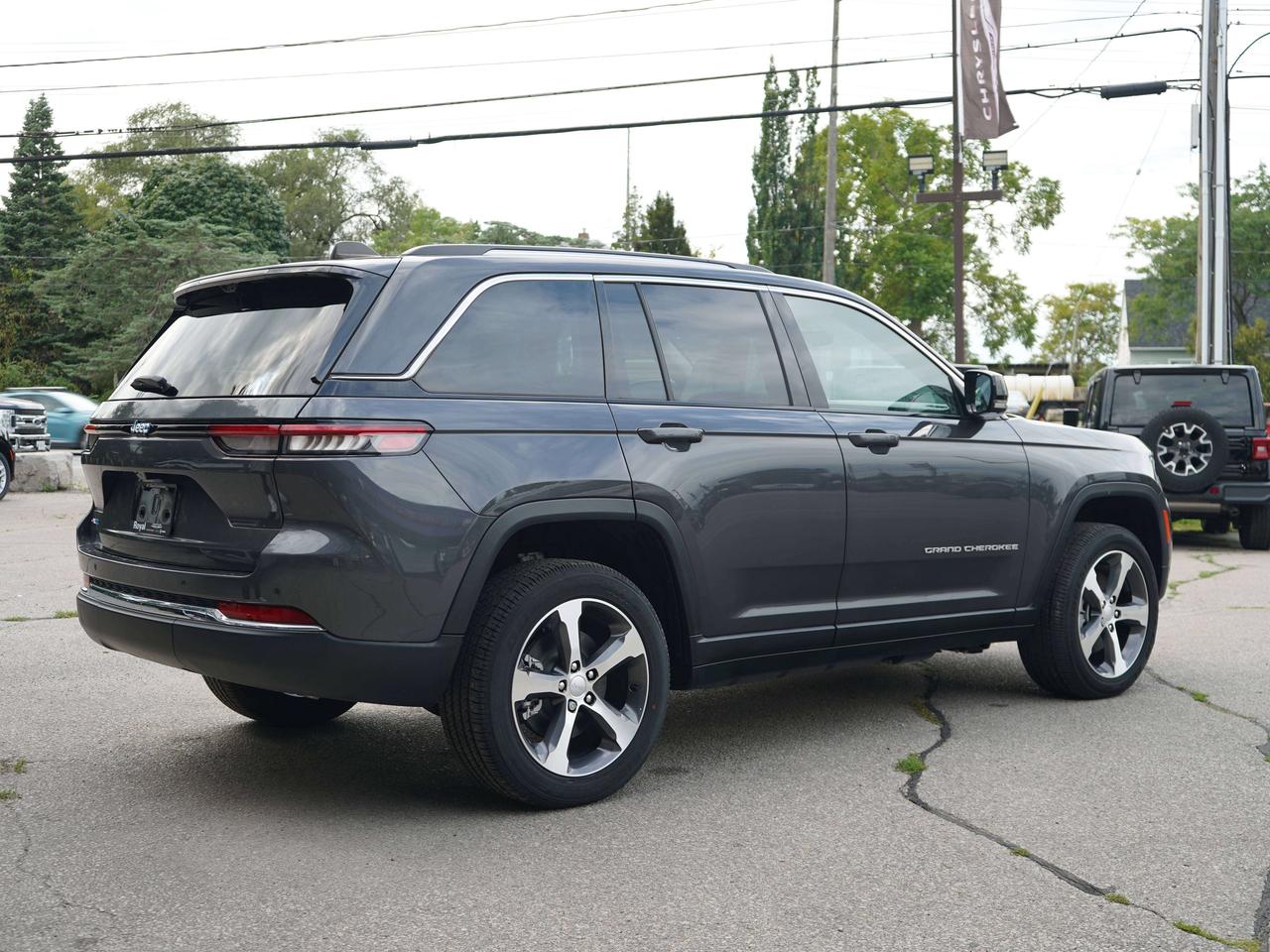 2023 Jeep Grand Cherokee 4XE, CARPLAY, NAVI Photo