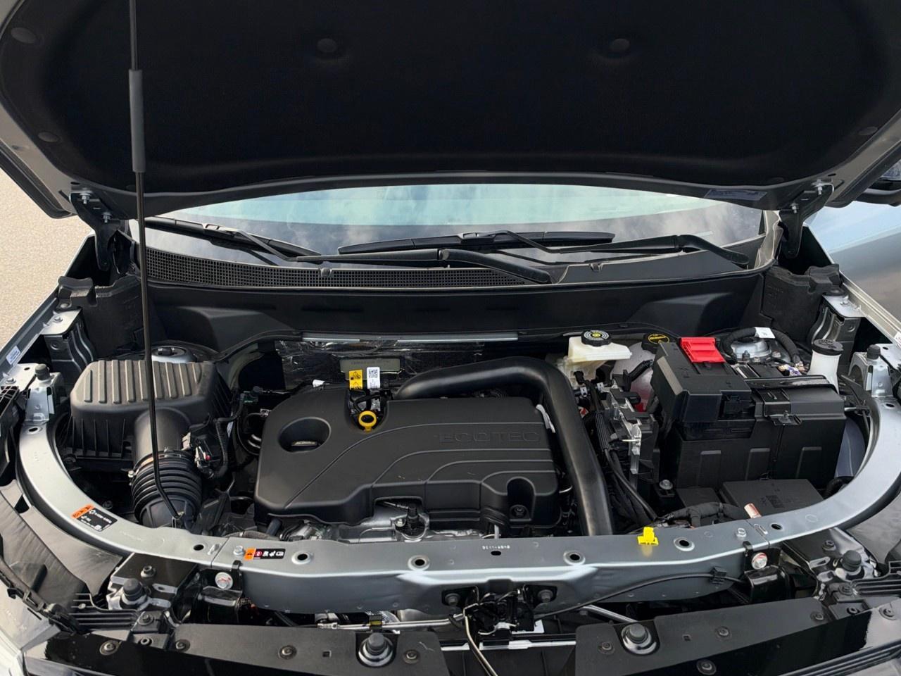2027 Chevrolet Equinox AWD RS Photo