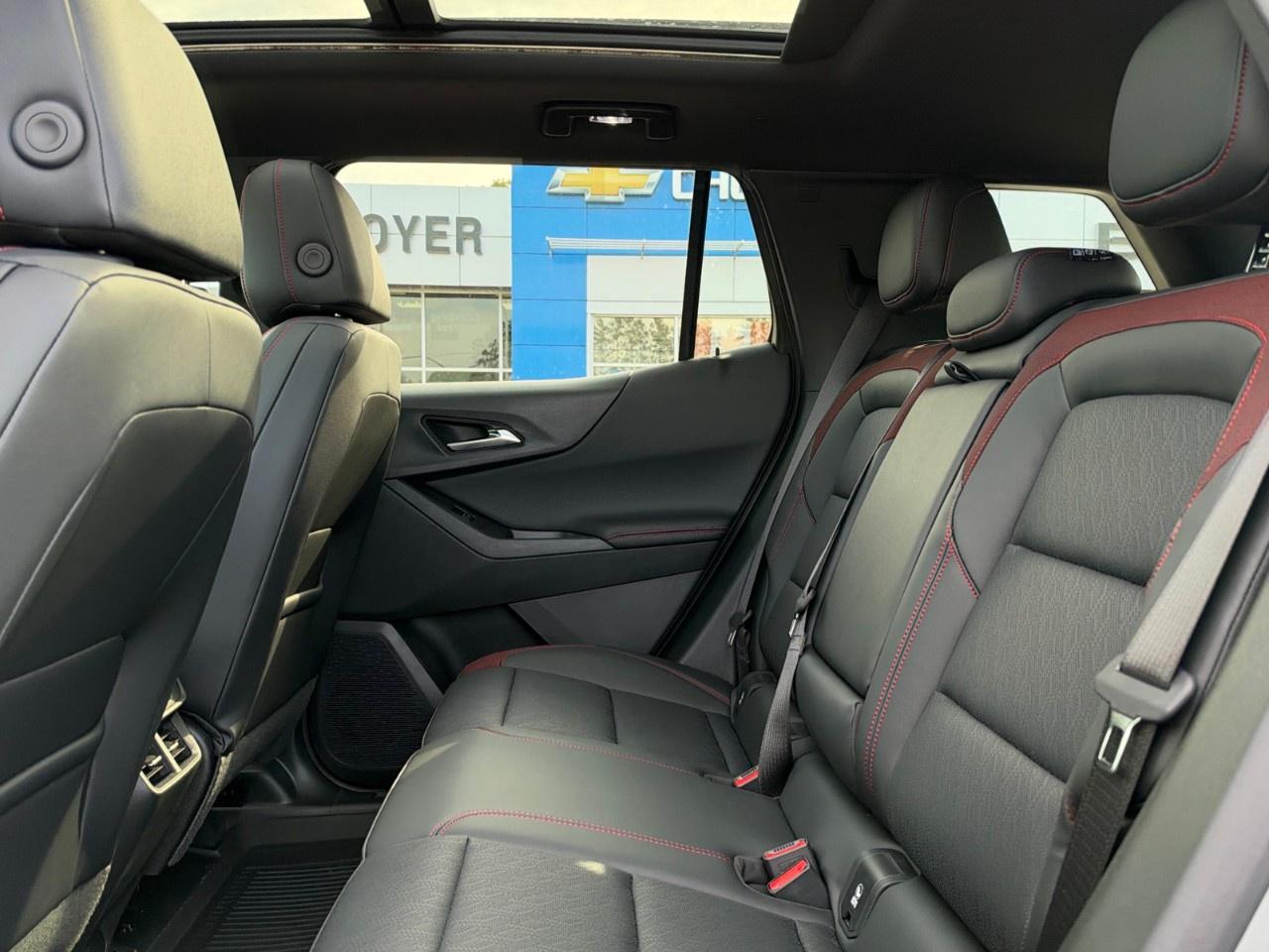2027 Chevrolet Equinox AWD RS Photo