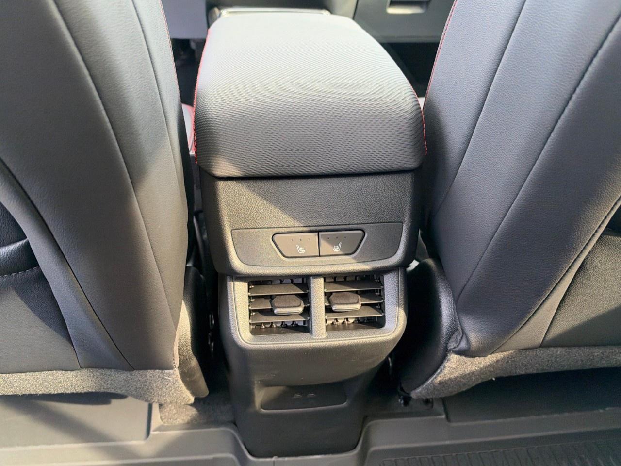 2027 Chevrolet Equinox AWD RS Photo