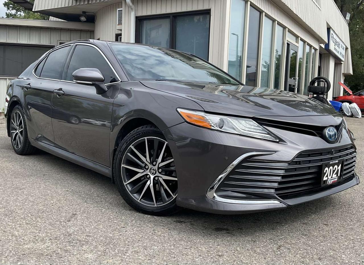 2021 Toyota Camry XLE - LEATHER! NAV! 360 CAM! HUD! SUNRIOOF! Photo