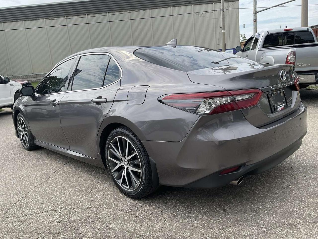 2021 Toyota Camry XLE - LEATHER! NAV! 360 CAM! HUD! SUNRIOOF! Photo