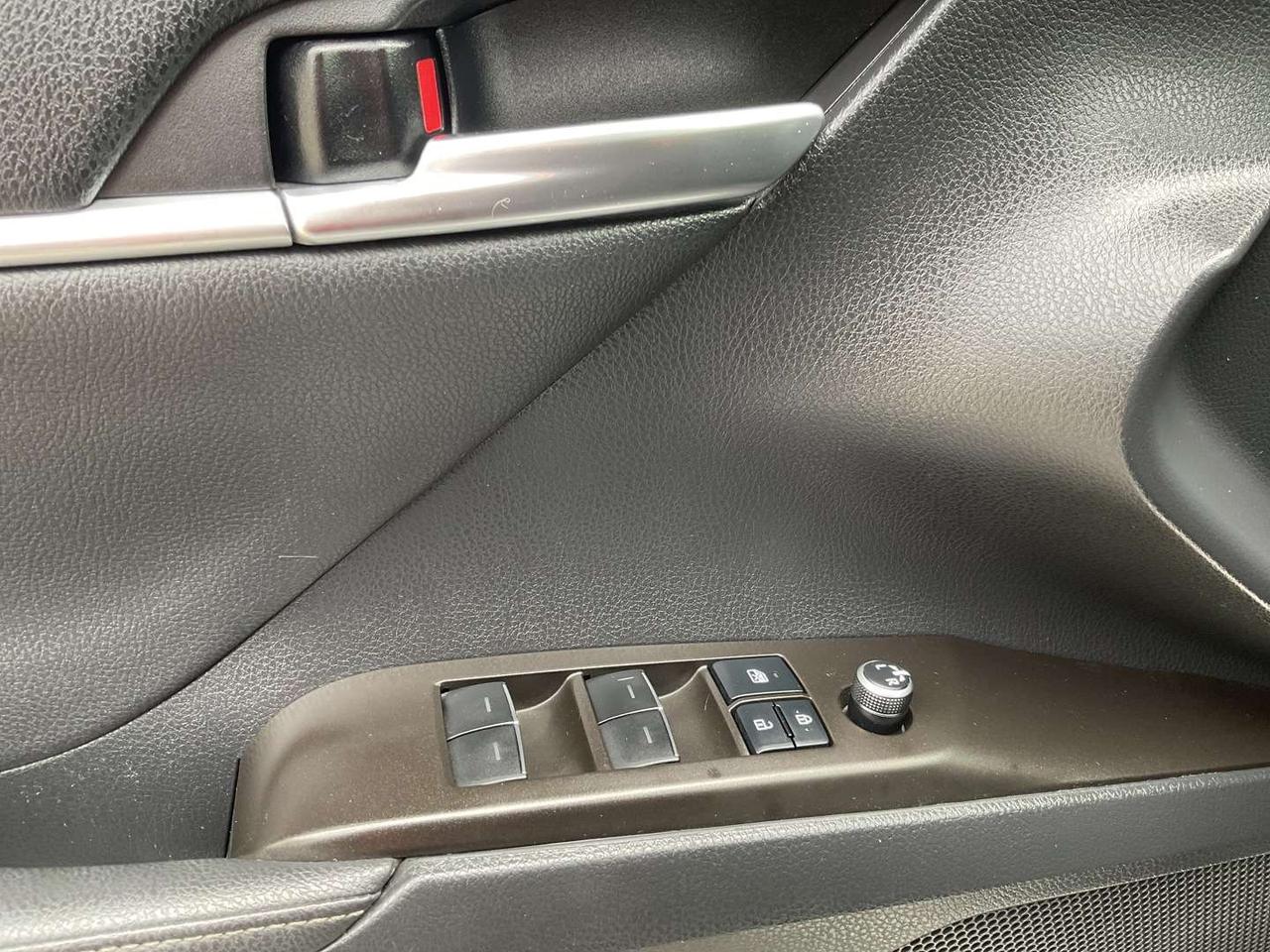 2021 Toyota Camry XLE - LEATHER! NAV! 360 CAM! HUD! SUNRIOOF! Photo