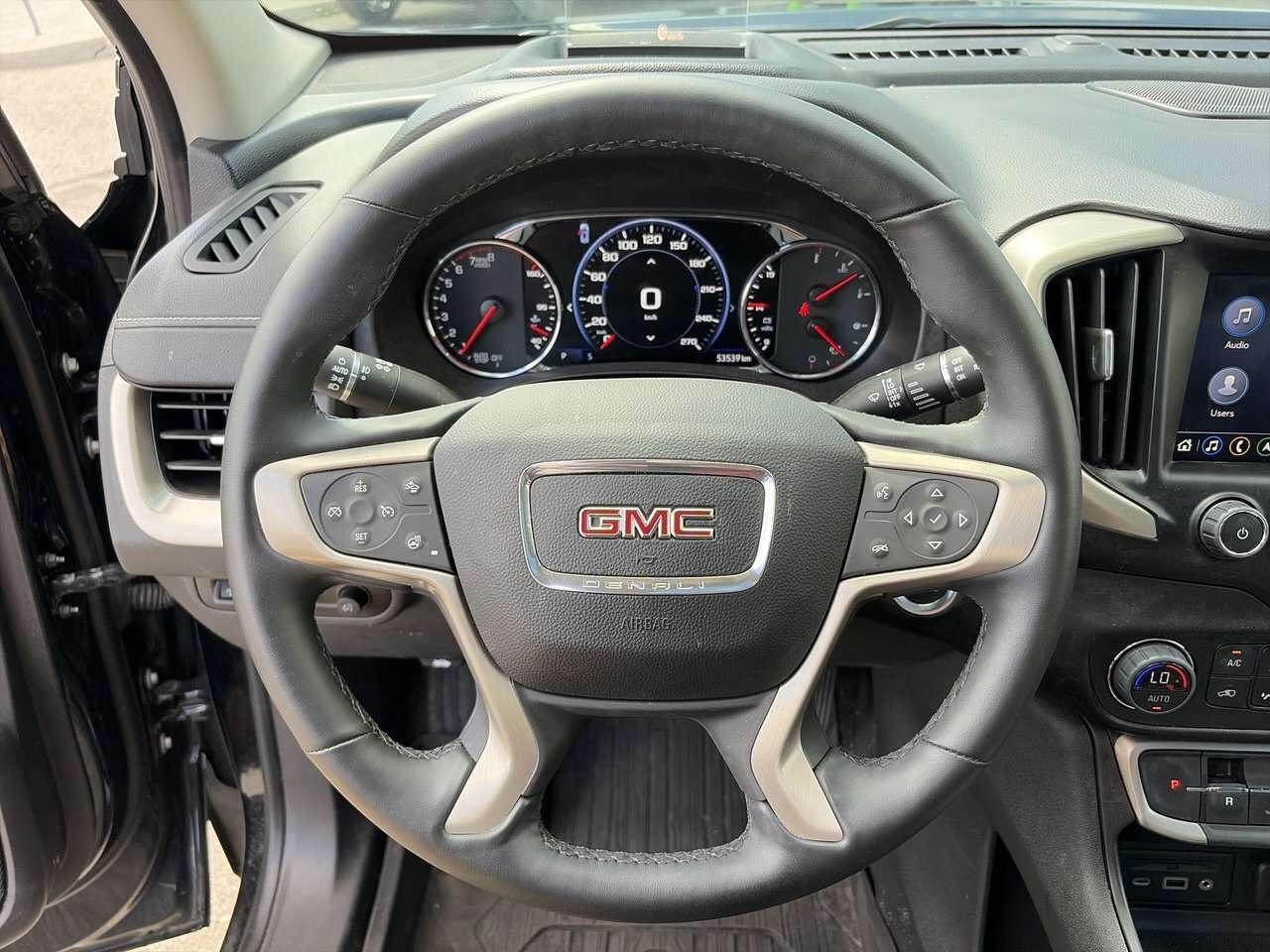 2024 GMC Terrain AWD Denali ONE OWNER   CLEAN CARFAX    PANORAMIC S Photo