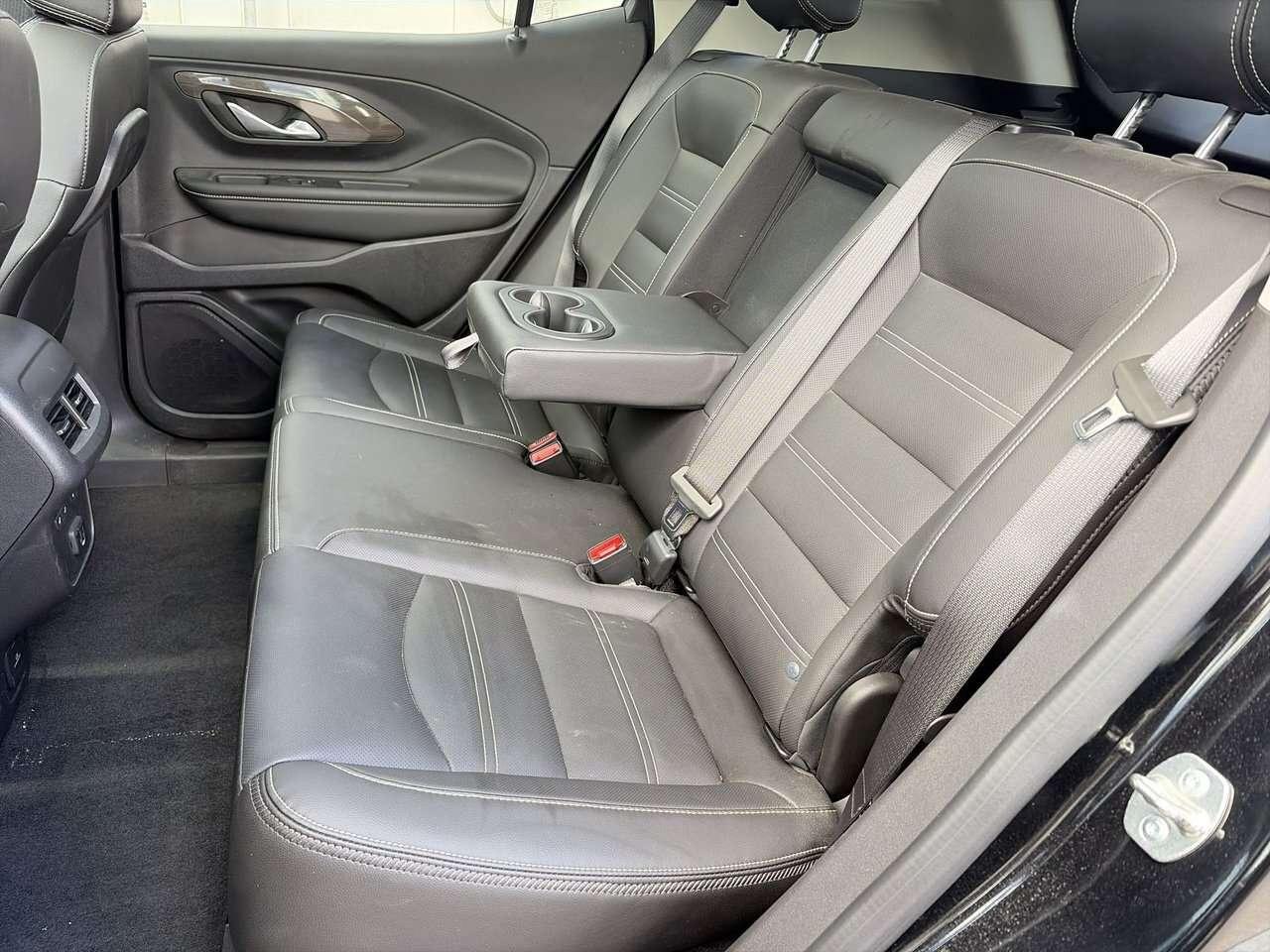 2024 GMC Terrain AWD Denali ONE OWNER   CLEAN CARFAX    PANORAMIC S Photo