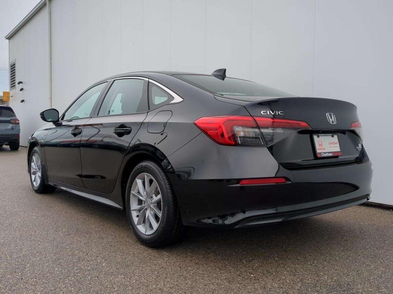 2024 Honda Civic EX CVT Sedan 7 year/160,000 km warranty included Photo