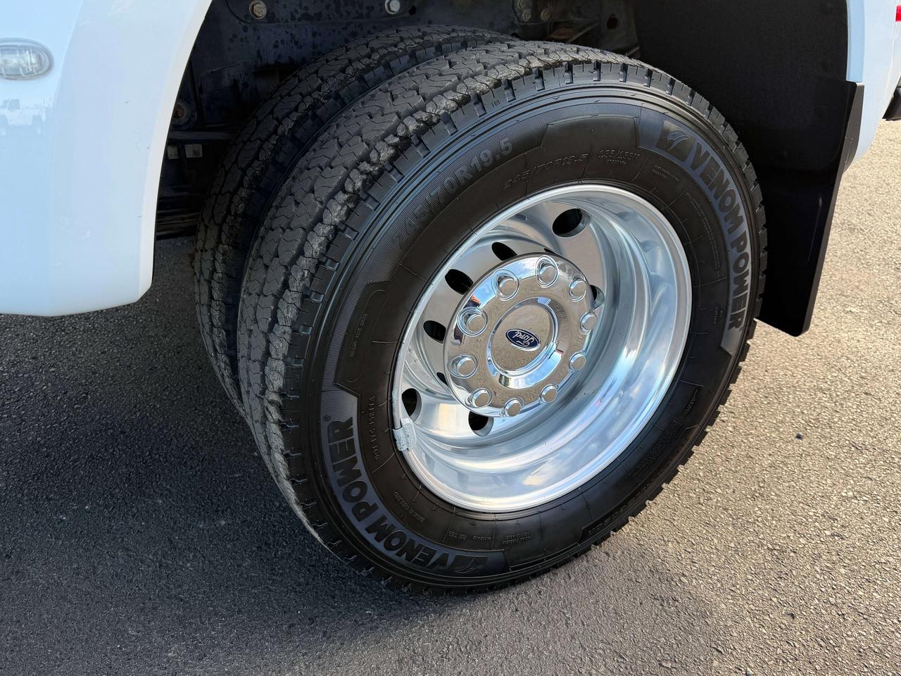 2024 Ford F-450 XLT Photo