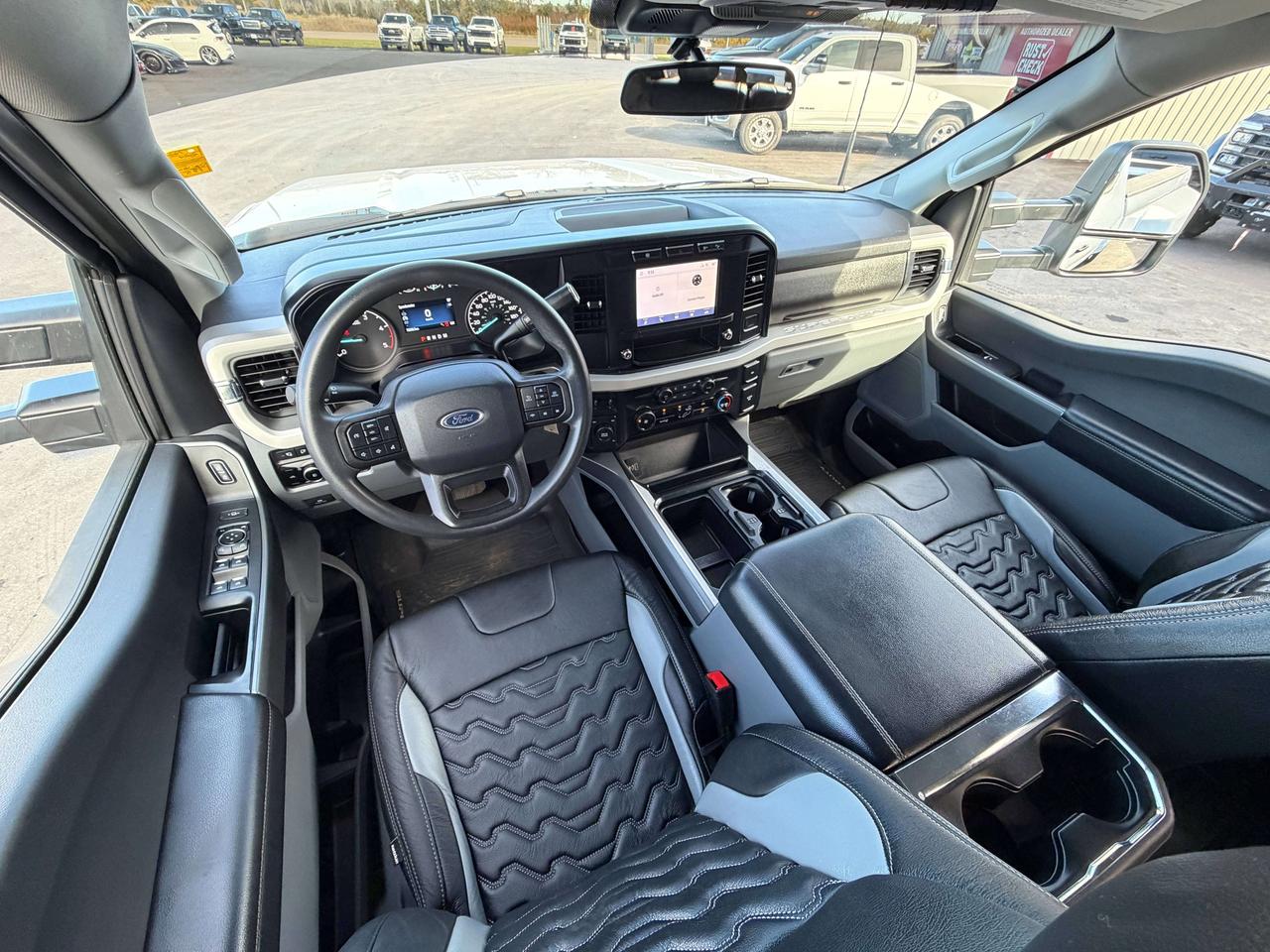 2024 Ford F-450 XLT Photo