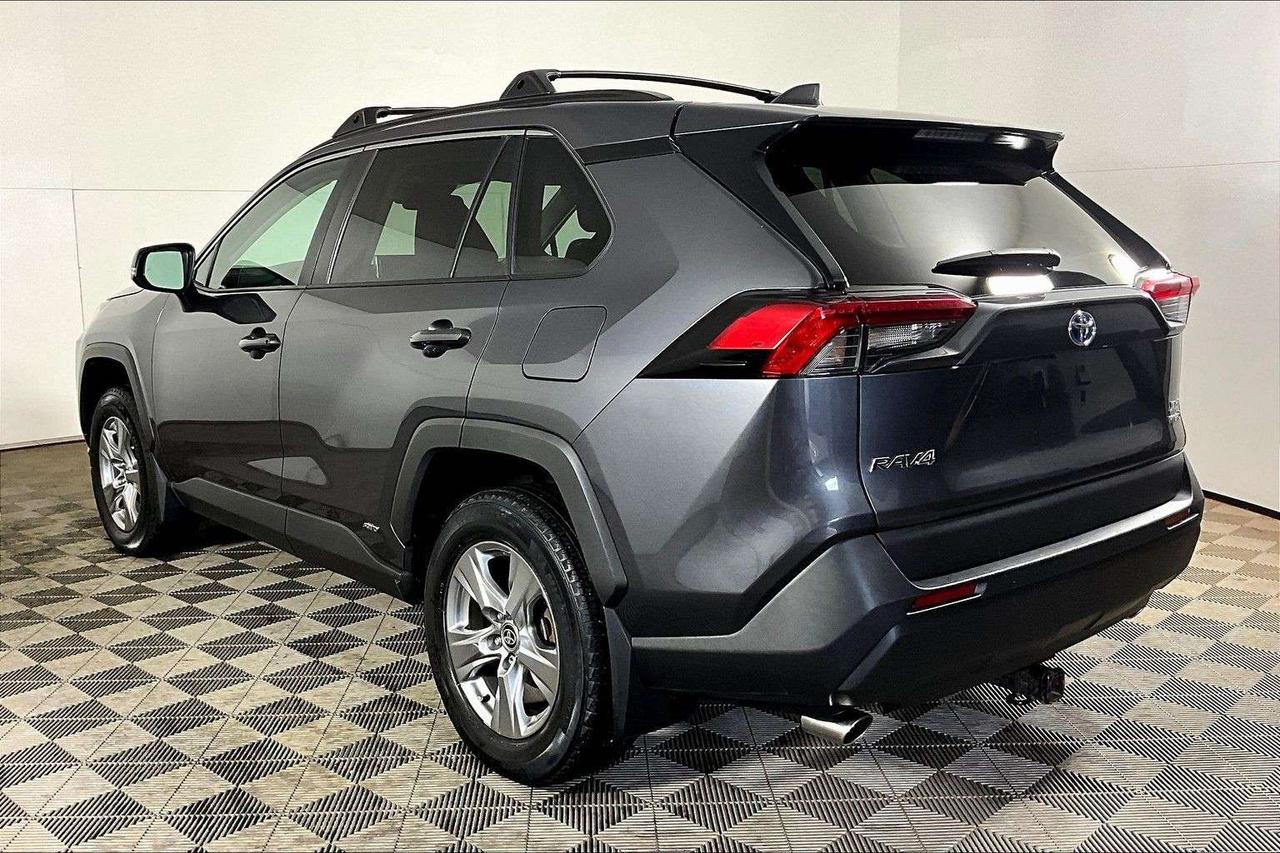 2023 Toyota RAV4 Hybrid XLE AWD Photo