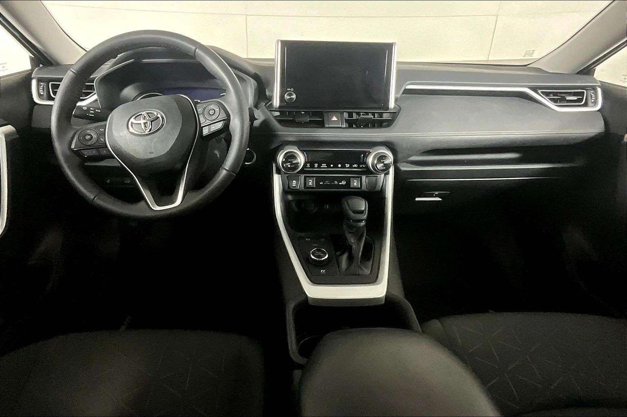 2023 Toyota RAV4 Hybrid XLE AWD Photo