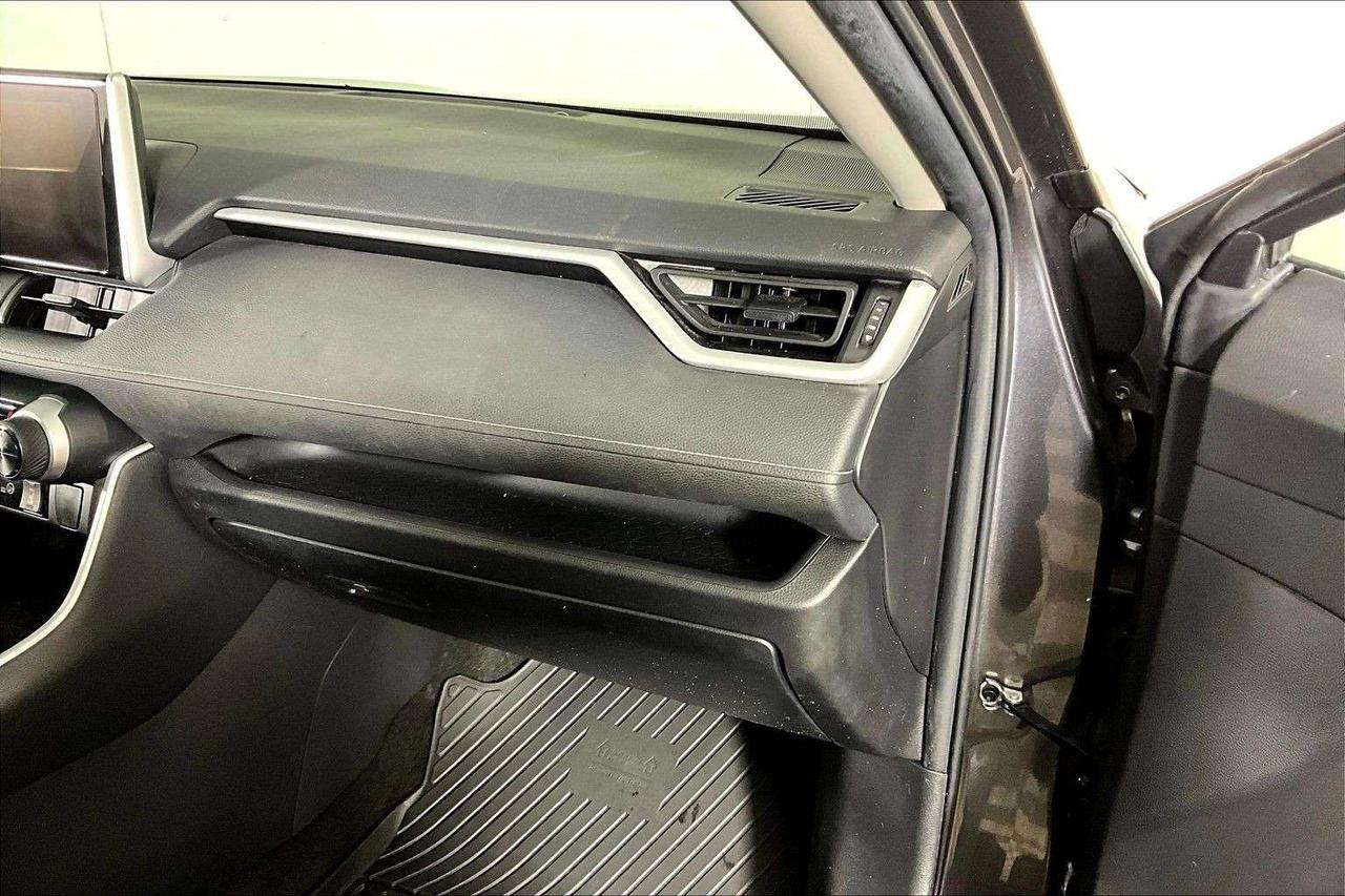 2023 Toyota RAV4 Hybrid XLE AWD Photo
