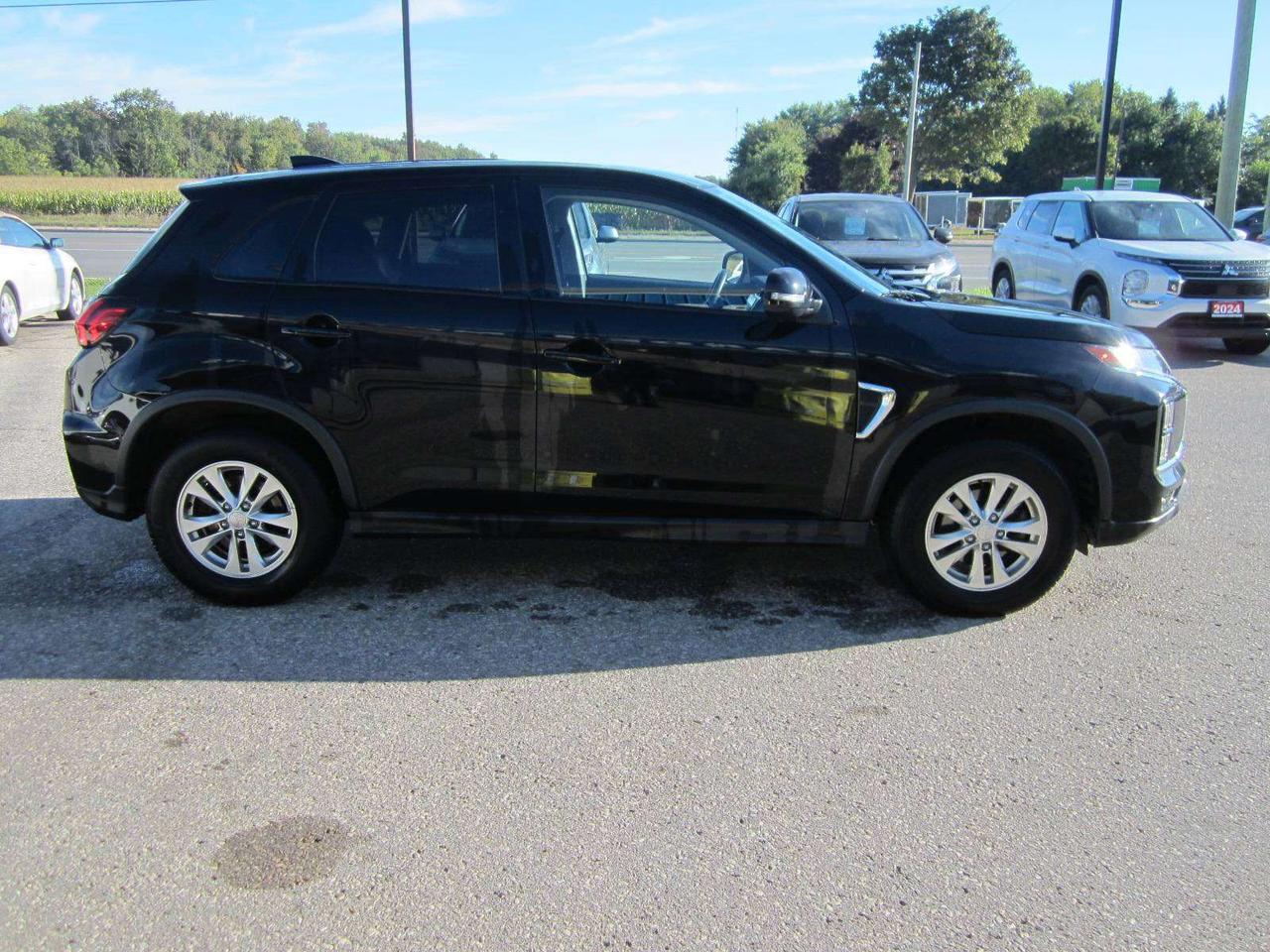 2024 Mitsubishi RVR SE AWC NO ACCIDENTS! 1 PRICE ONLY! NO SAFETY FEES! Photo
