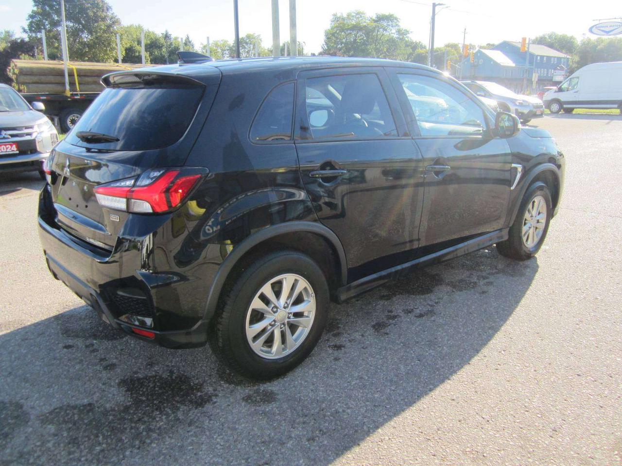 2024 Mitsubishi RVR SE AWC NO ACCIDENTS! 1 PRICE ONLY! NO SAFETY FEES! Photo