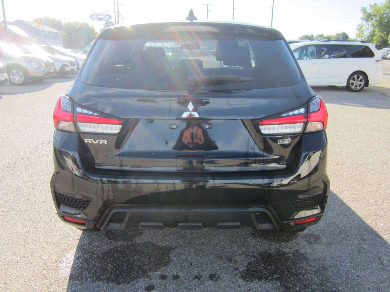 2024 Mitsubishi RVR SE AWC NO ACCIDENTS! 1 PRICE ONLY! NO SAFETY FEES! Photo