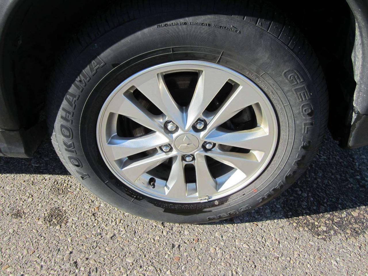 2024 Mitsubishi RVR SE AWC NO ACCIDENTS! 1 PRICE ONLY! NO SAFETY FEES! Photo