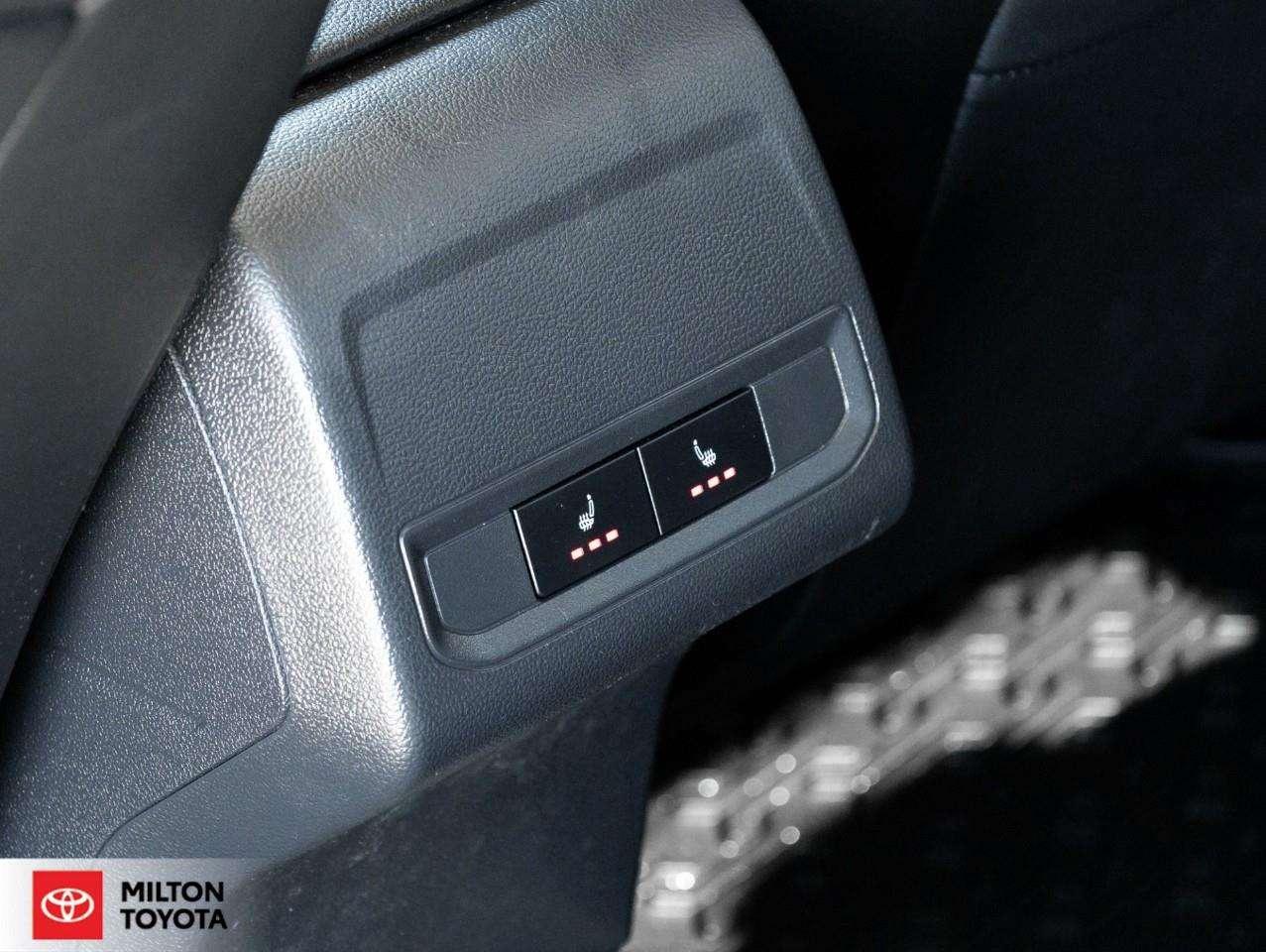 2022 Volkswagen Jetta LEATHER SUNROOF CARPLAY ANDROID AUTO VENTILATED SEATS NAVIGATION ONE OWNER Highline Photo
