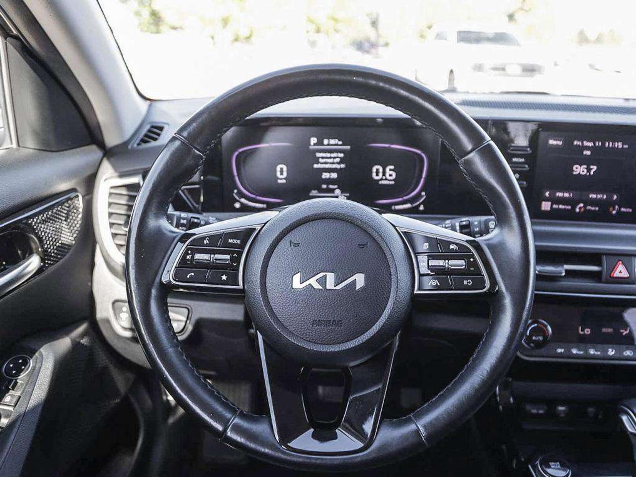 2024 Kia Seltos EX   AWD   Leather   Sunroof   Apple CarPlay   Heated Steering Wheel Photo