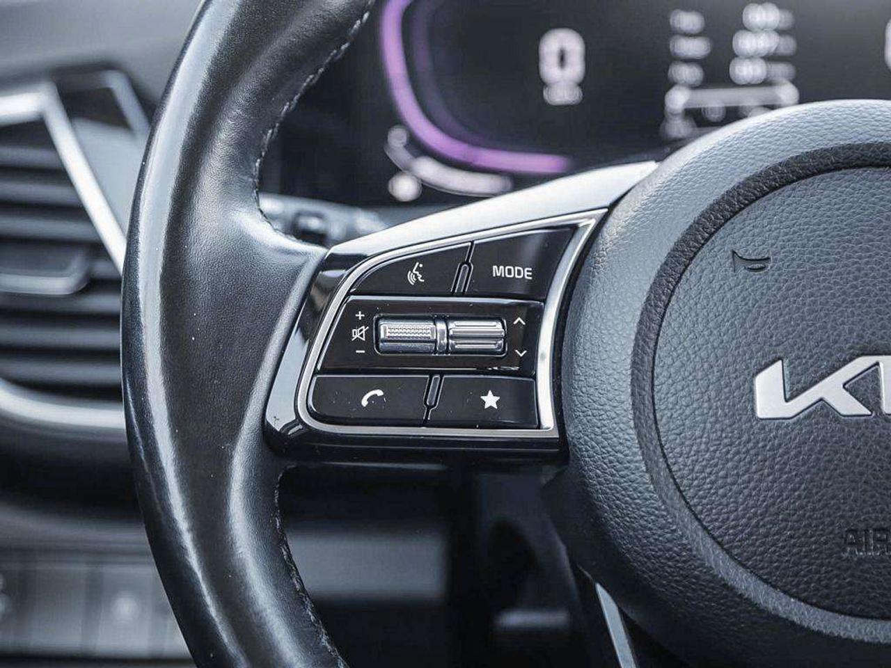 2024 Kia Seltos EX   AWD   Leather   Sunroof   Apple CarPlay   Heated Steering Wheel Photo