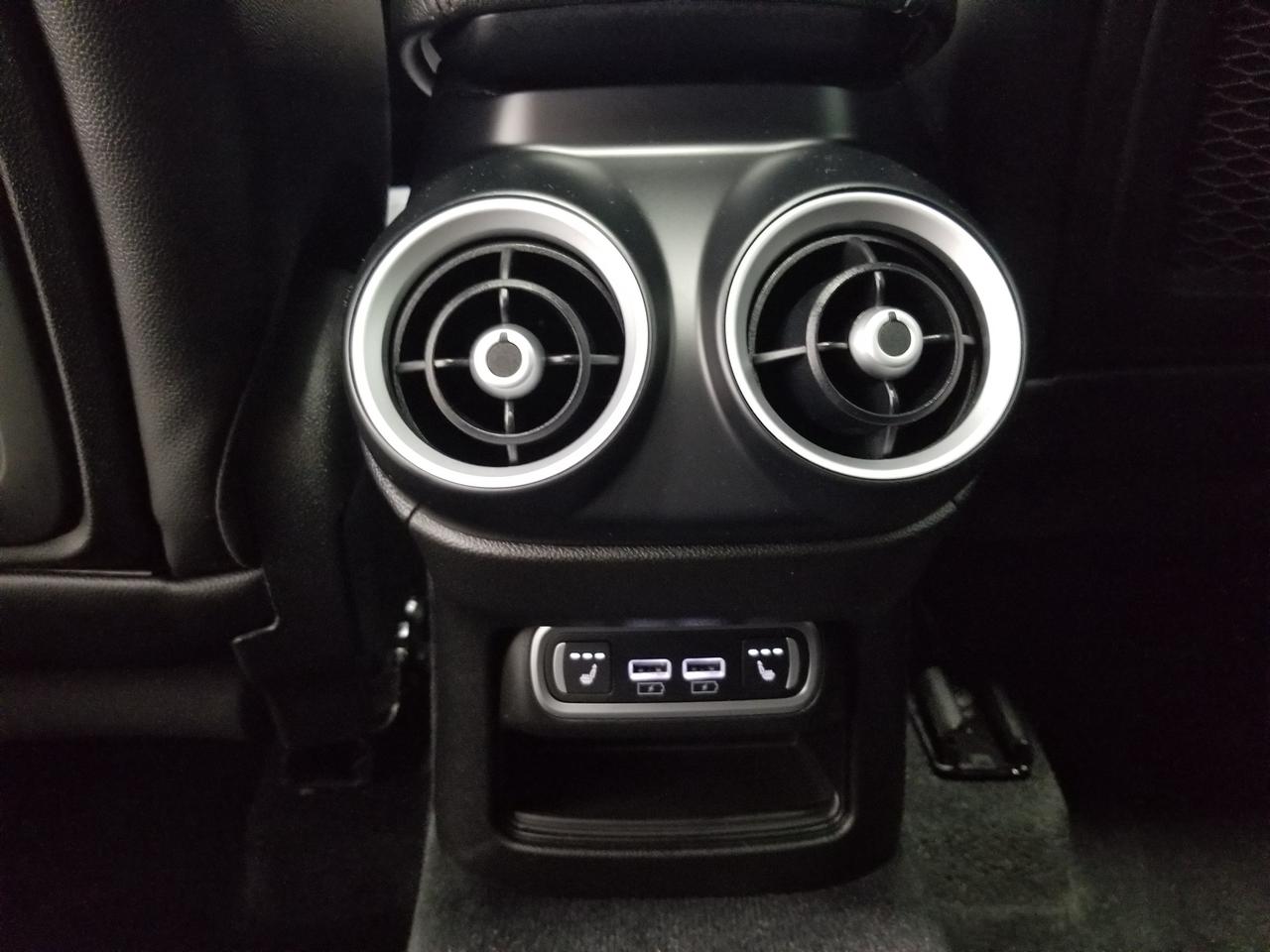 2022 Alfa Romeo Stelvio Sprint 4dr All-Wheel Drive Photo