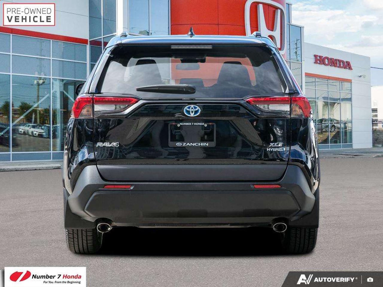 2021 Toyota RAV4 Hybrid XLE AWD *NO REPORTED ACCIDENTS*ONE OWNER Photo4