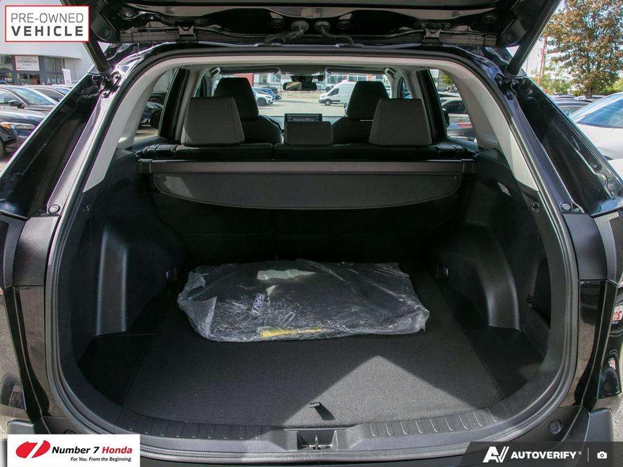 2021 Toyota RAV4 Hybrid XLE AWD *NO REPORTED ACCIDENTS*ONE OWNER Photo