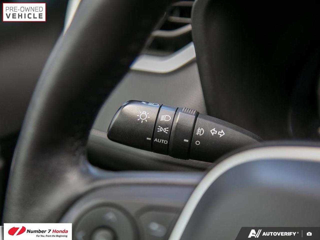 2021 Toyota RAV4 Hybrid XLE AWD *NO REPORTED ACCIDENTS*ONE OWNER Photo