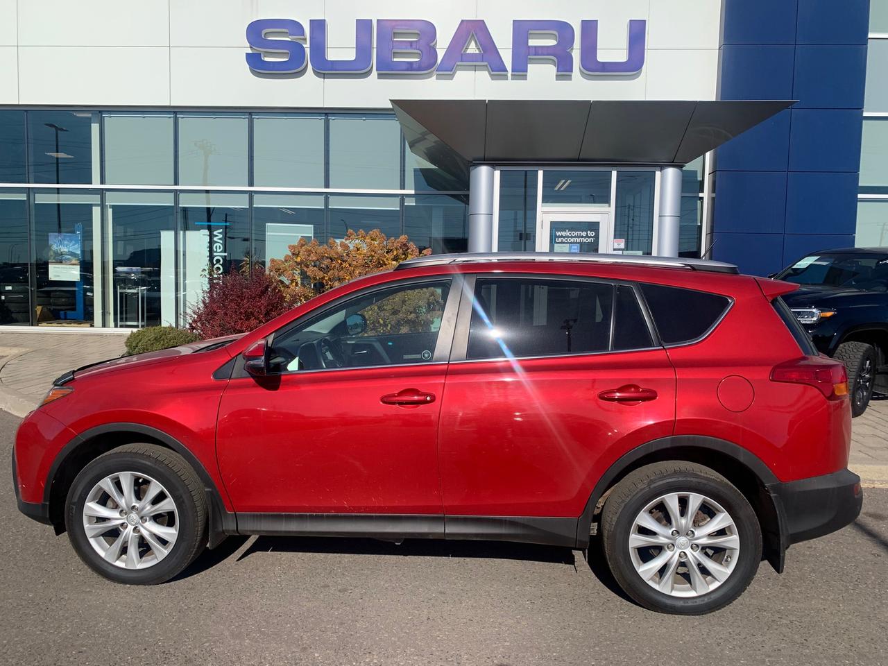 2015 Toyota RAV4 Limited 4dr All-wheel Drive Photo1