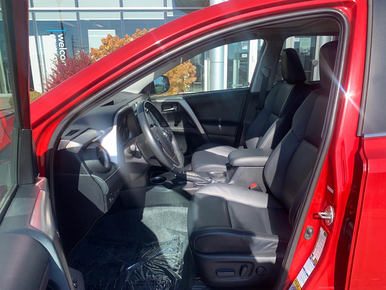 2015 Toyota RAV4 Limited 4dr All-wheel Drive Photo