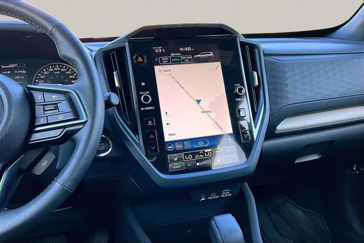 2025 Subaru Forester Navigation   Leather   Sunroof   CarPlay/Android A Photo4