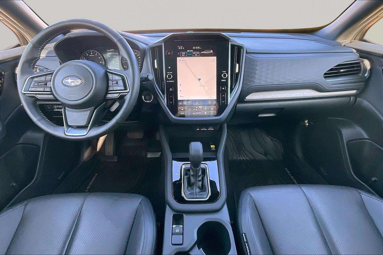 2025 Subaru Forester Navigation   Leather   Sunroof   CarPlay/Android A Photo3