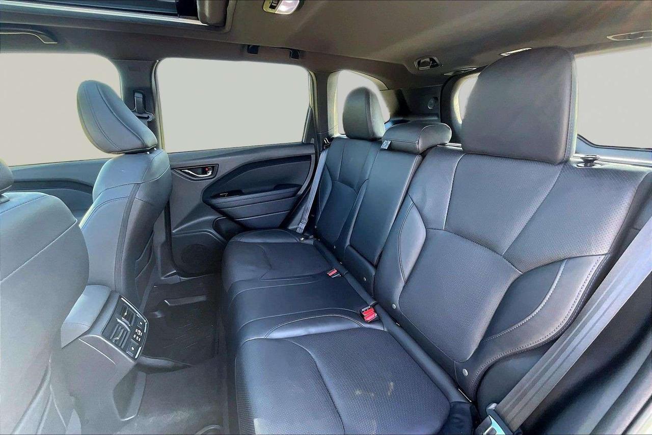 2025 Subaru Forester Navigation   Leather   Sunroof   CarPlay/Android A Photo