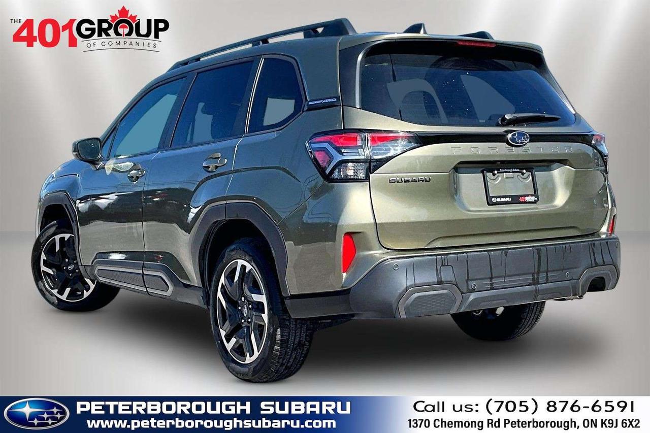 2025 Subaru Forester Navigation   Leather   Sunroof   CarPlay/Android A Photo