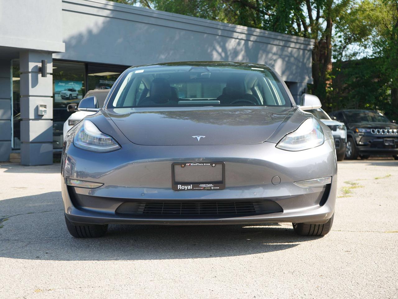 2019 Tesla Model 3 RANGE 354KMS, NAVI, RWD Photo3