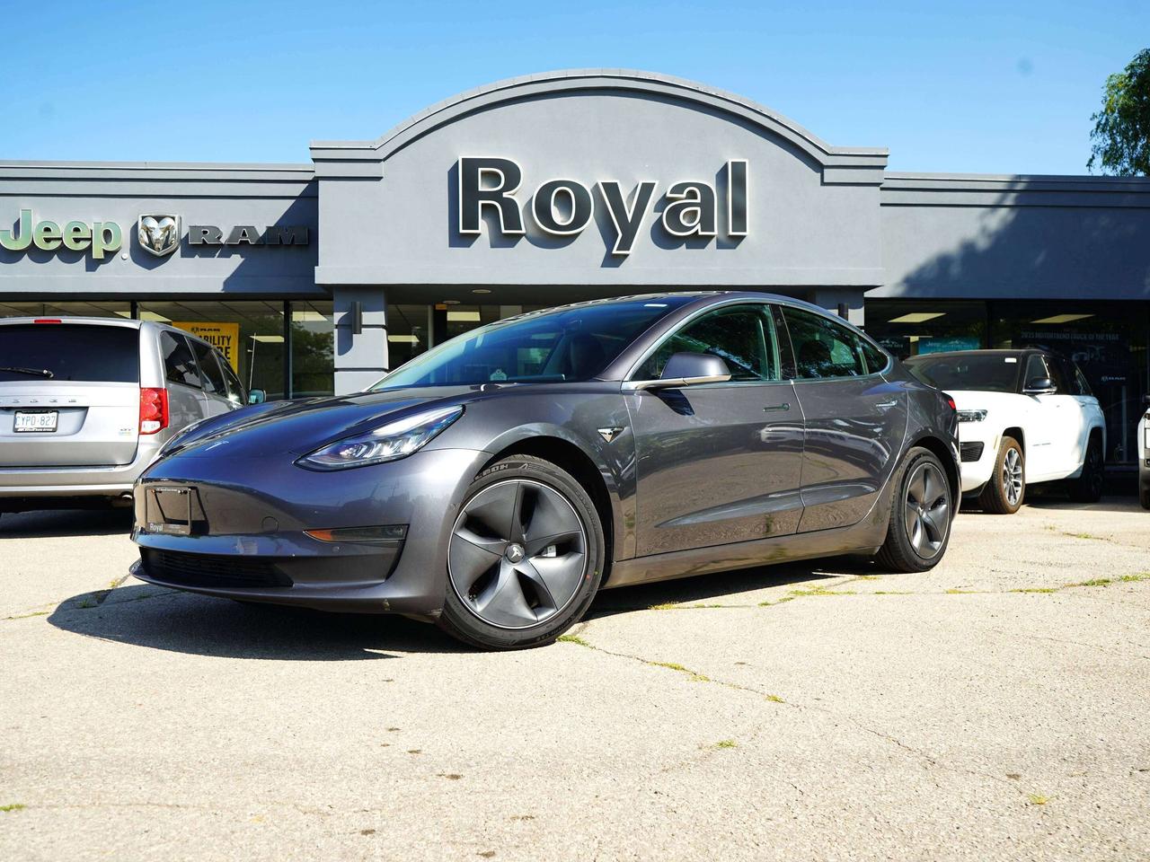 2019 Tesla Model 3 RANGE 354KMS, NAVI, RWD Photo