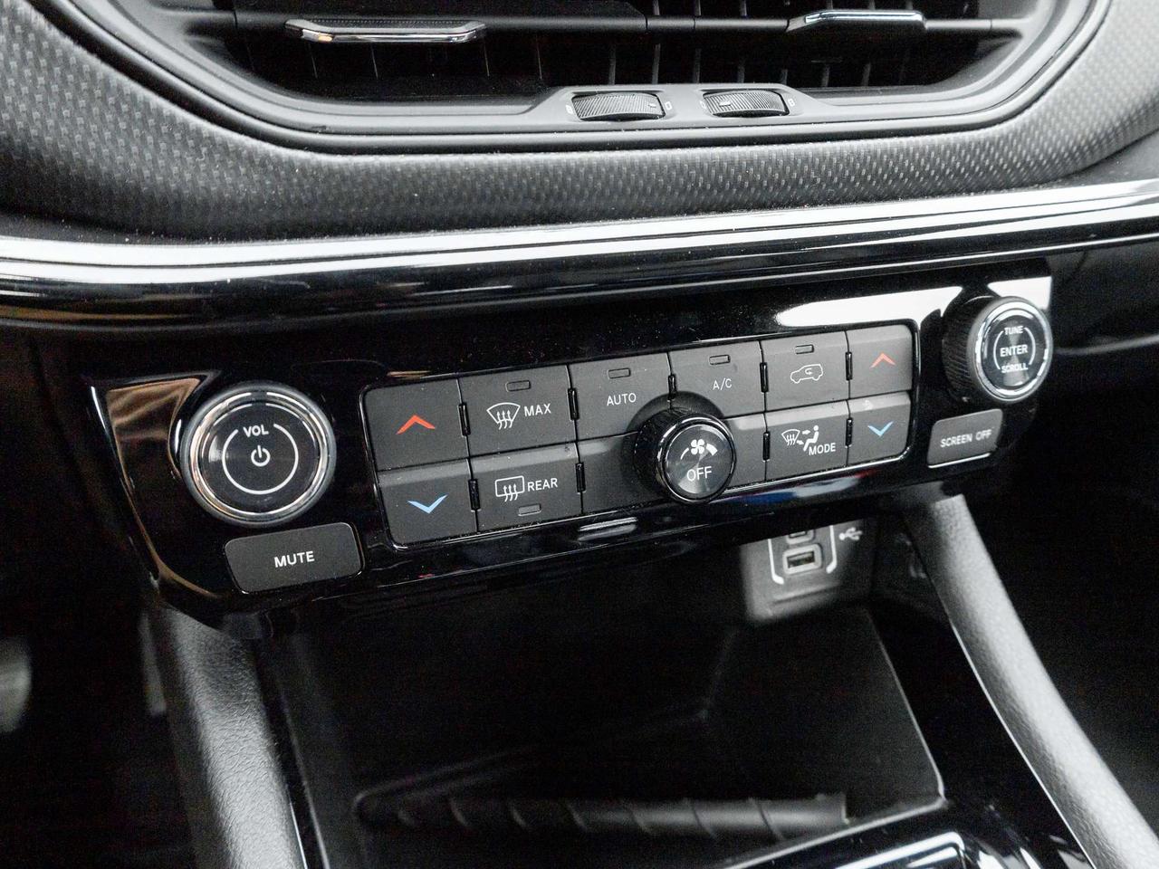 2026 Jeep Compass Limited   Sunroof   Leather   Navigation   Rmt St Photo