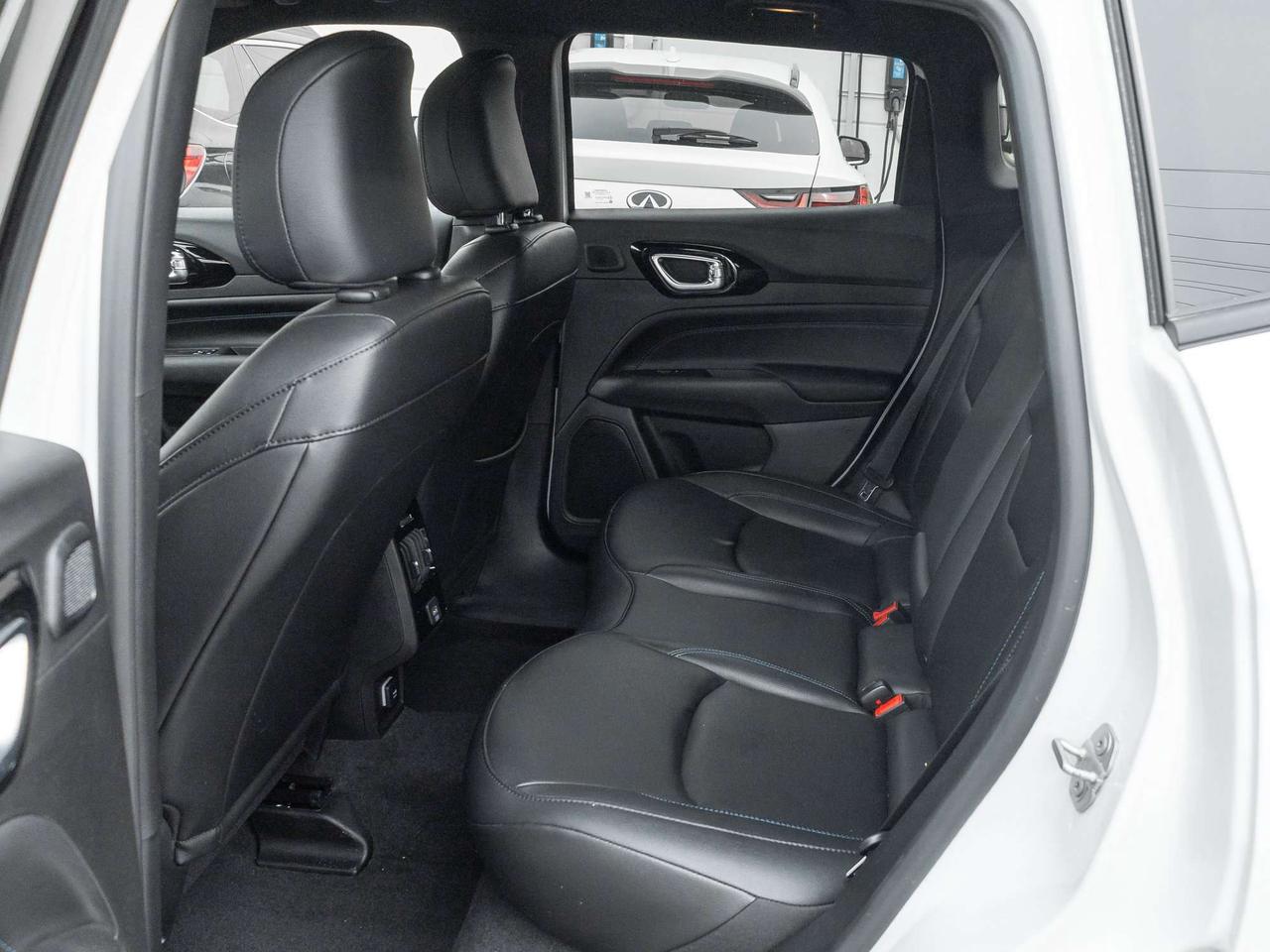 2026 Jeep Compass Limited   Sunroof   Leather   Navigation   Rmt St Photo