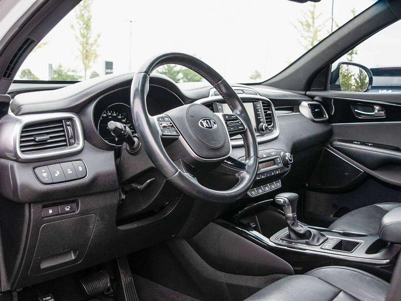 2019 Kia Sorento SX Photo