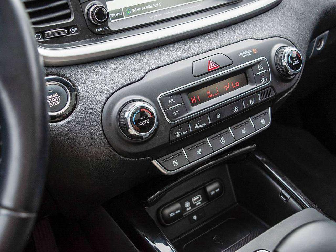2019 Kia Sorento SX Photo