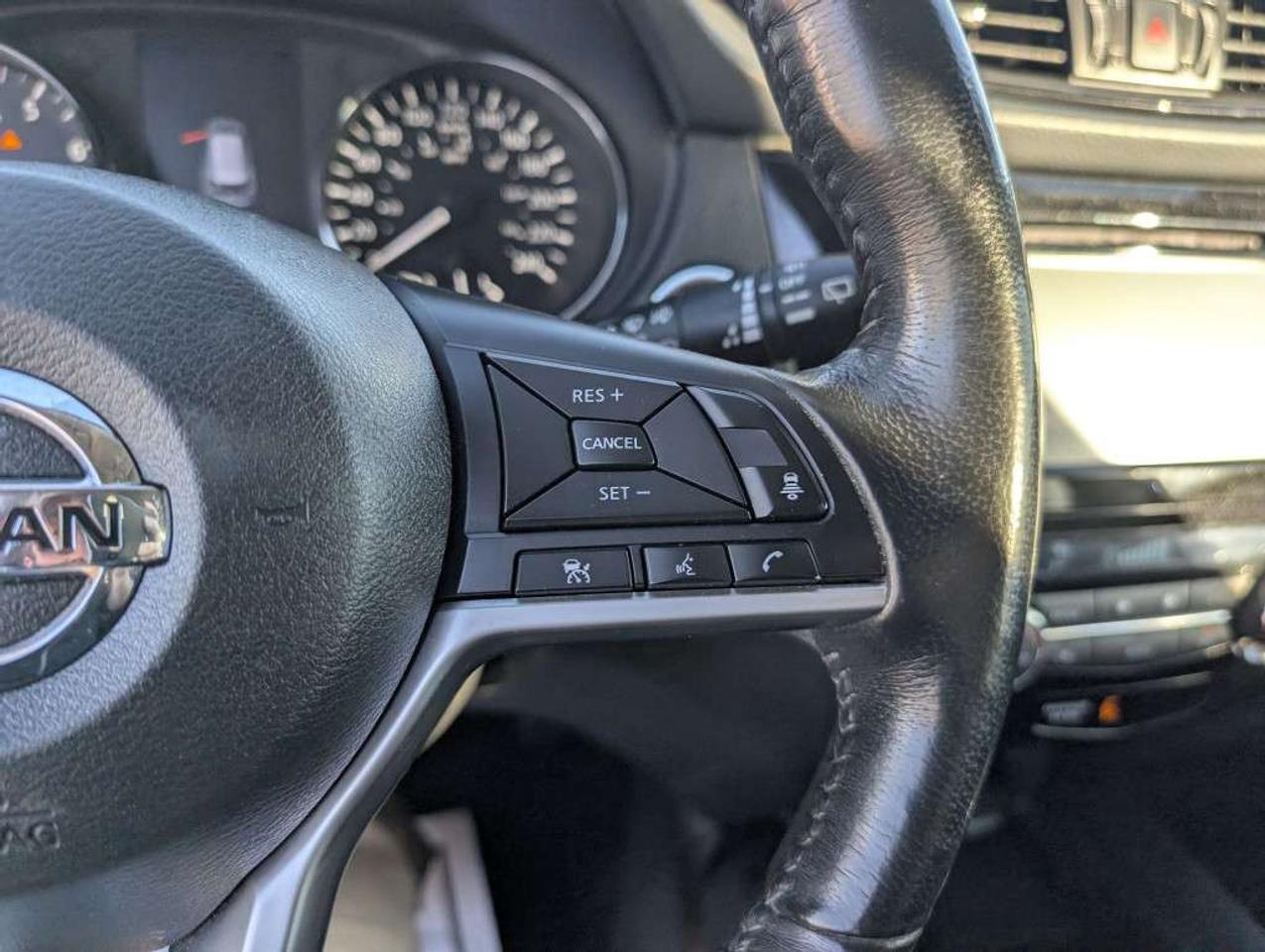 2018 Nissan Rogue SV AWD   NAV   PANOROOF   360 CAMERA   HTD SEATS Photo