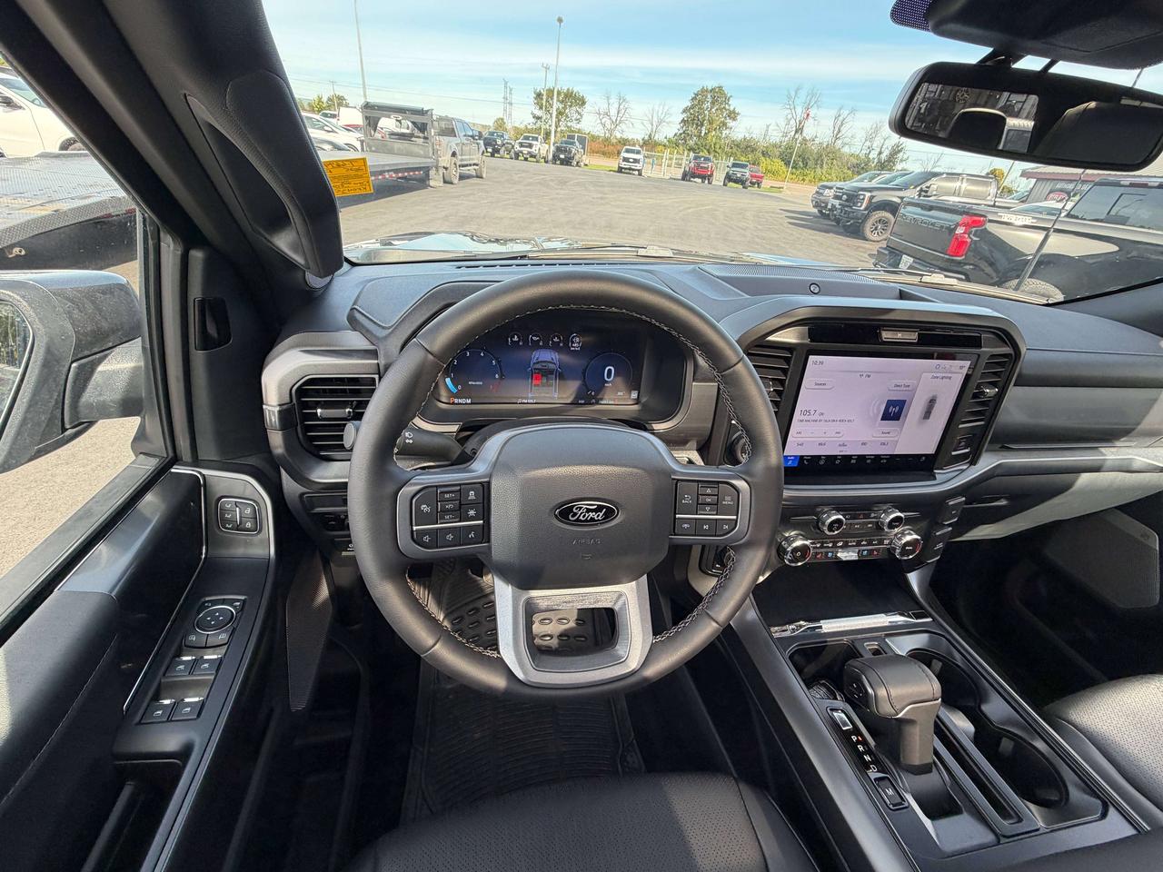 2025 Ford F-150 Lariat Photo
