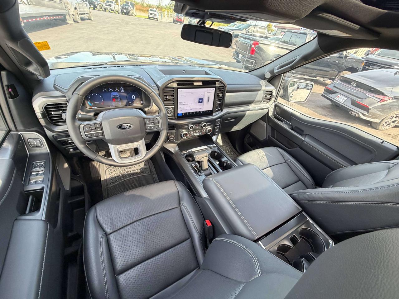 2025 Ford F-150 Lariat Photo