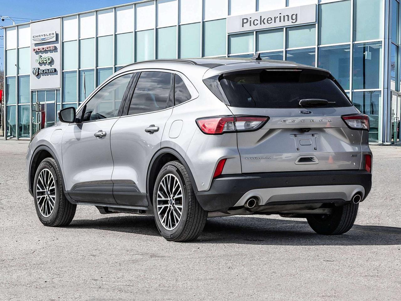 2022 Ford Escape Plug-in Hybrid TITANIUM PLUG-IN HYBRID Photo4