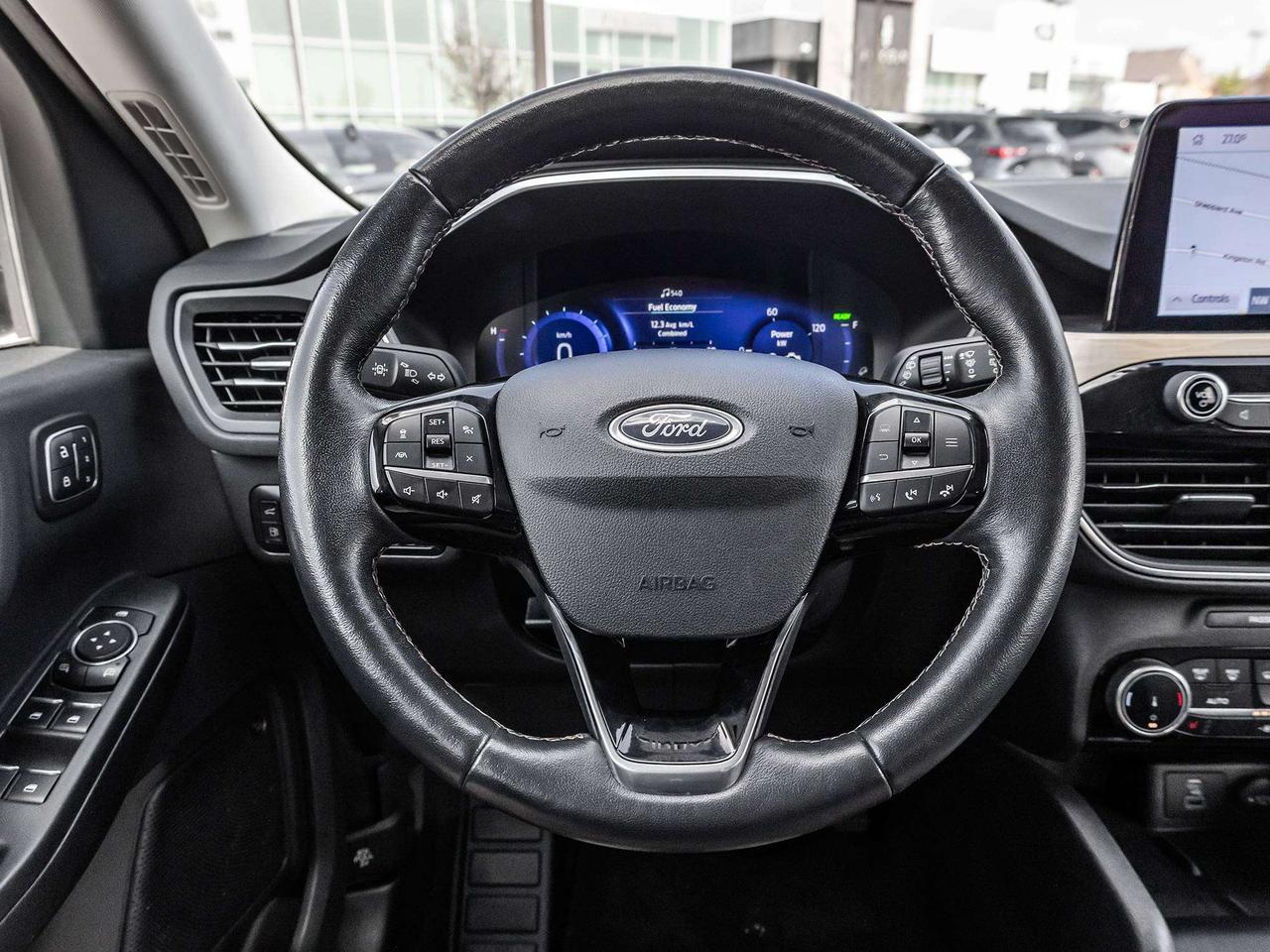 2022 Ford Escape Plug-in Hybrid TITANIUM PLUG-IN HYBRID Photo